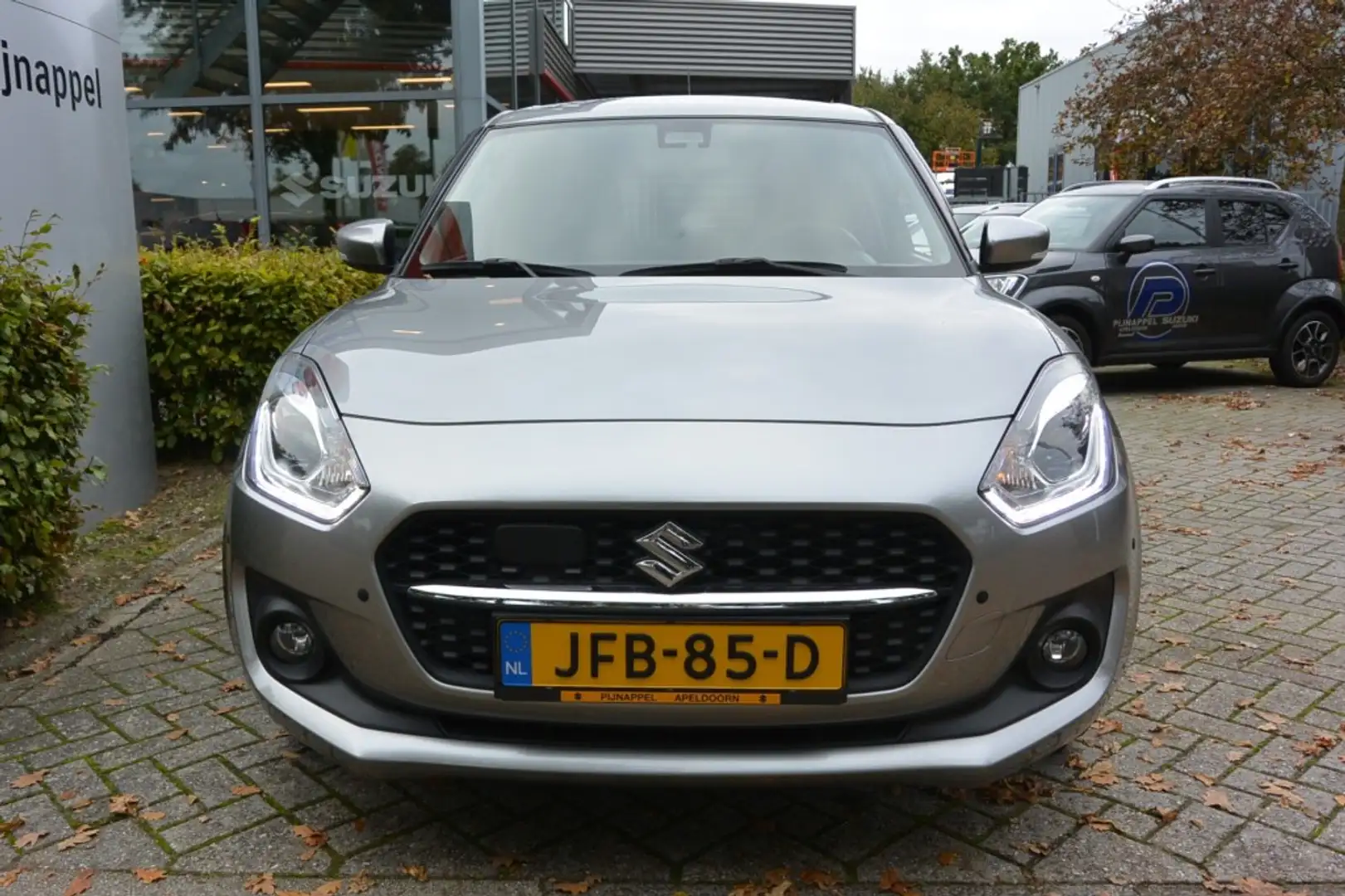 Suzuki Swift 1.2 Style CVT AUTOMAAT Smart Hybrid Gri - 2