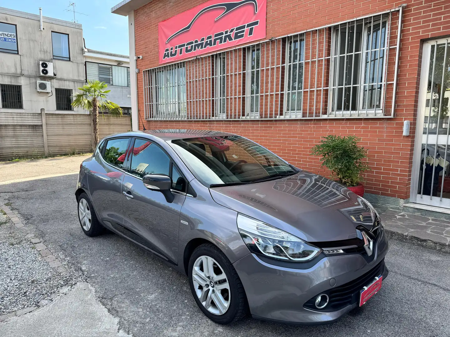 Renault Clio 5p 1.5 dci Live 75cv Grigio - 1