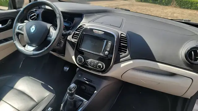 Renault Captur view 10