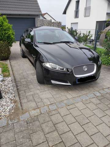 Imagine Jaguar XF 2.2 Diesel