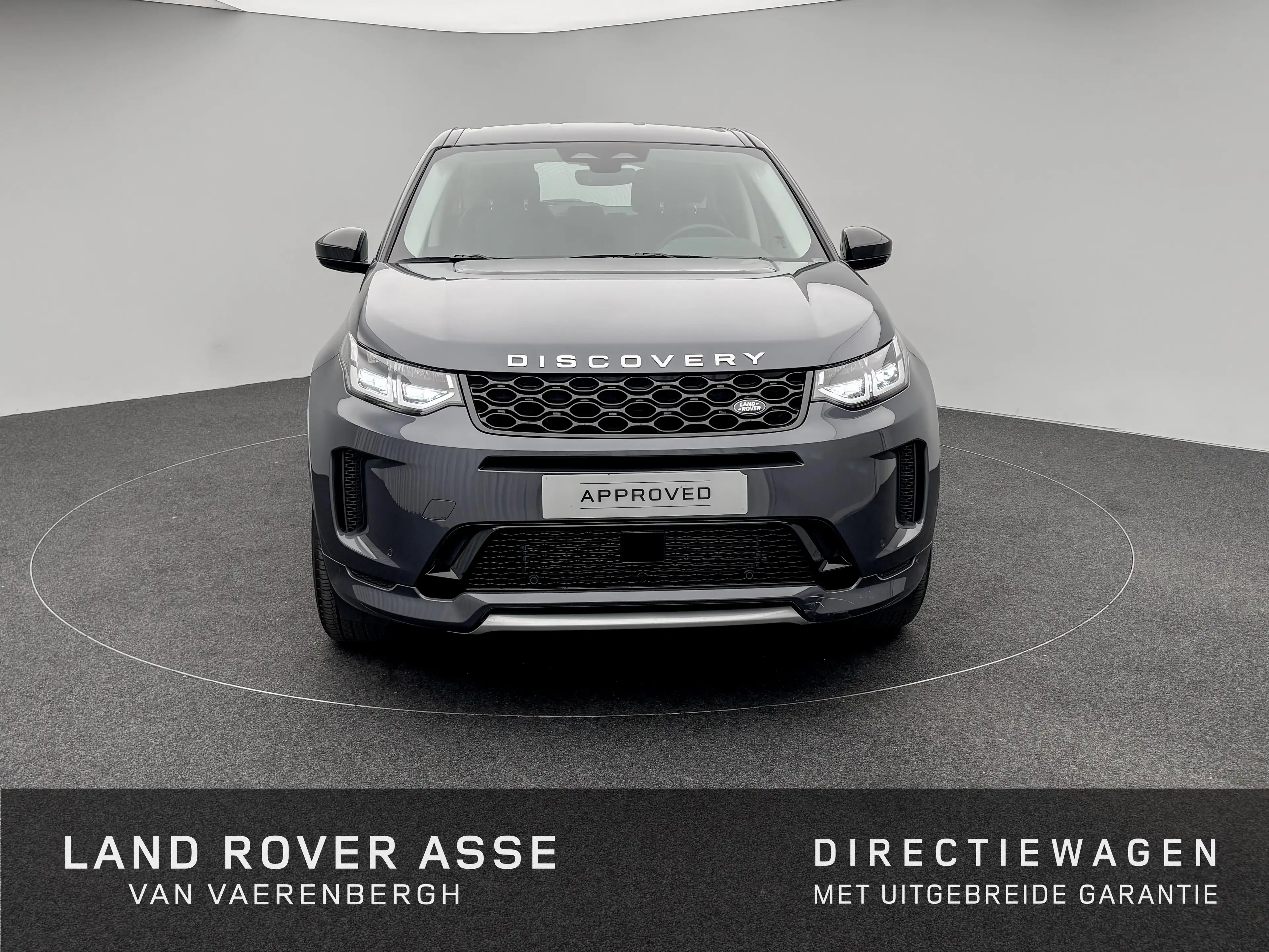 Land Rover Discovery Sport P300e S AWD — photo 8