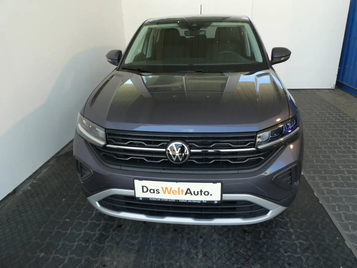 Volkswagen T-Cross 4Me TSI Grau - 2