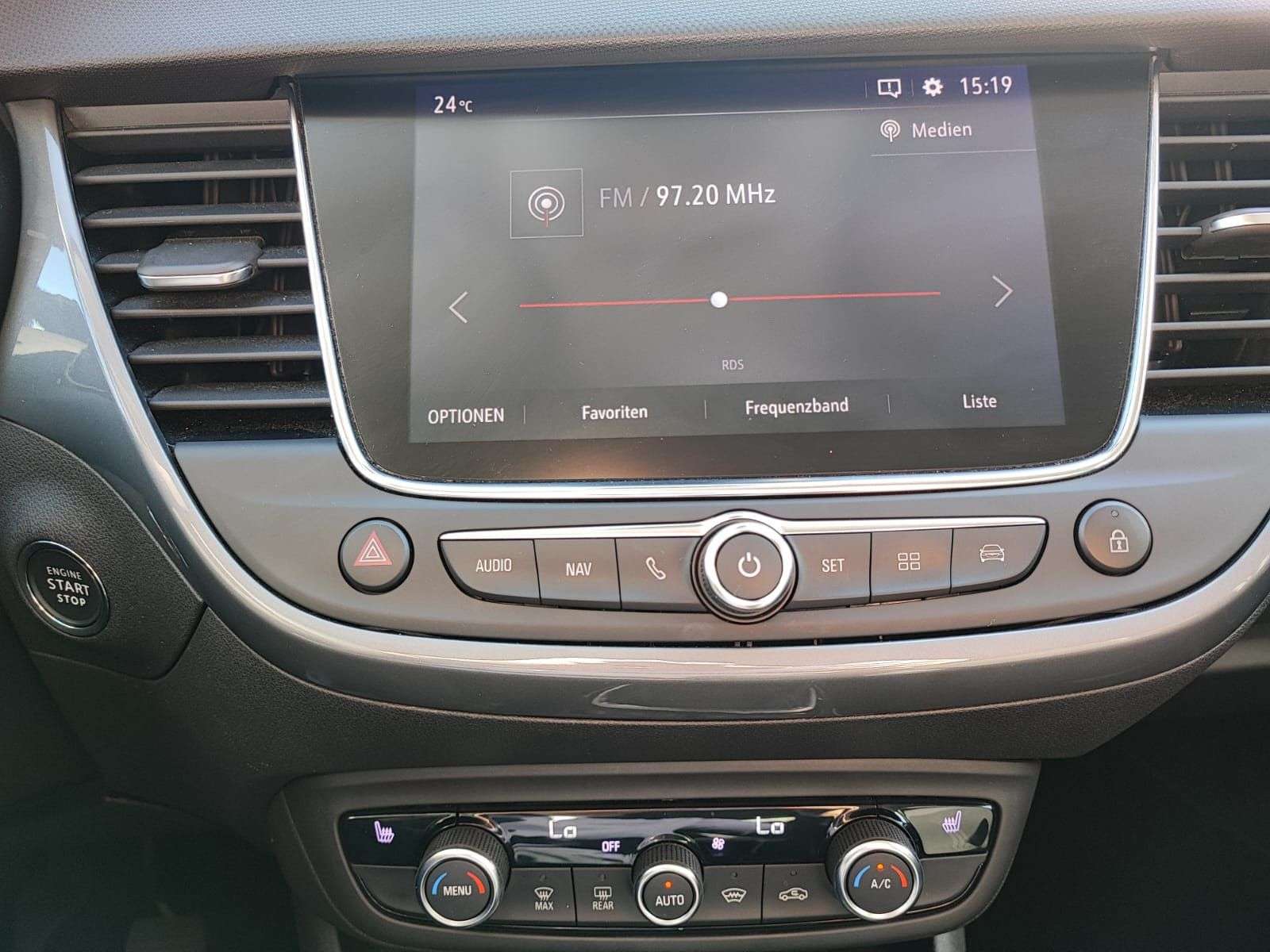 Opel Crossland X