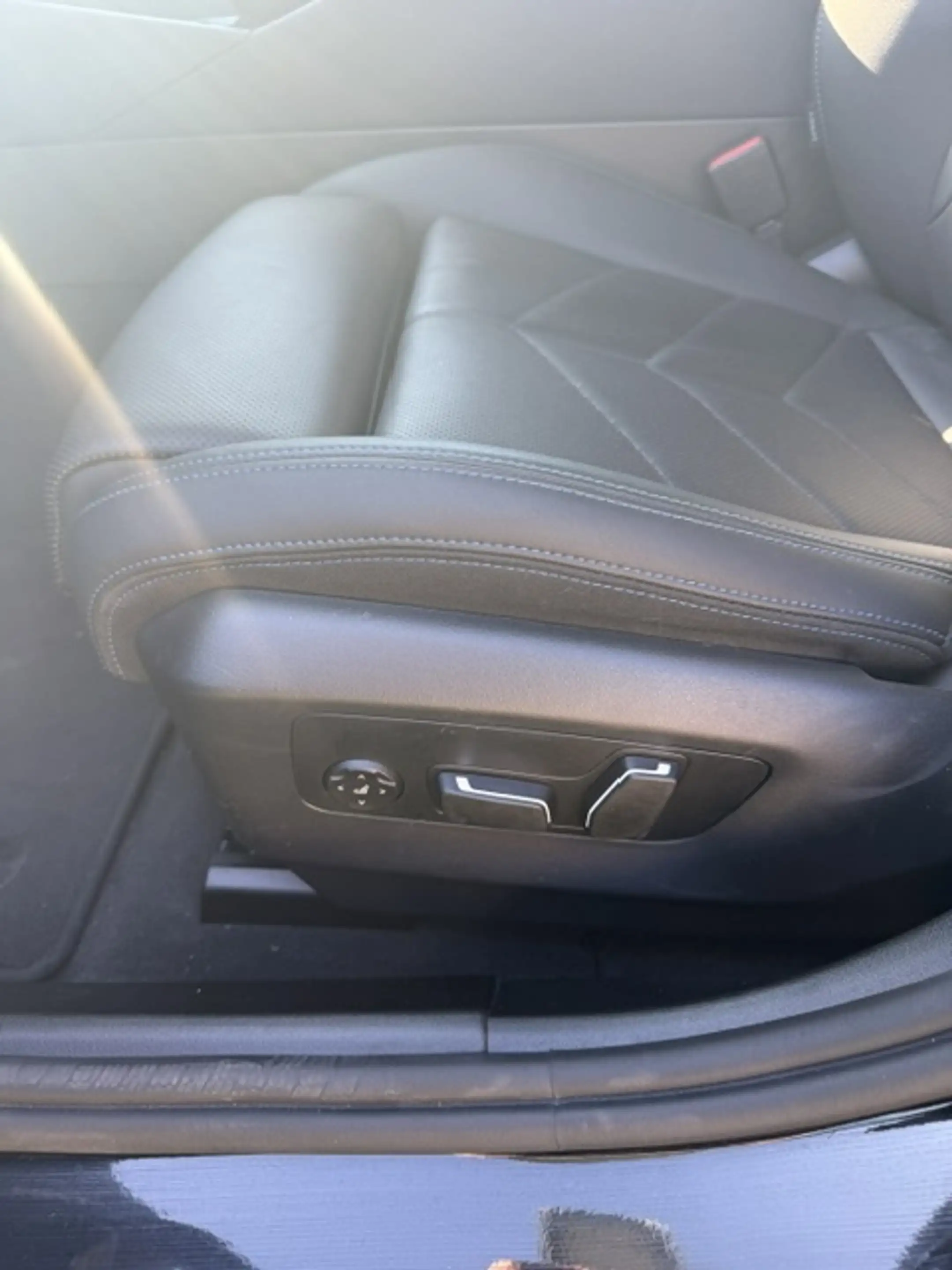 BMW i5 i5 Touring xDrive40 M Sport PRO / Bowers & Wilkins / "21 Alu / Innovation Package / 360 Surround view..... — photo 8