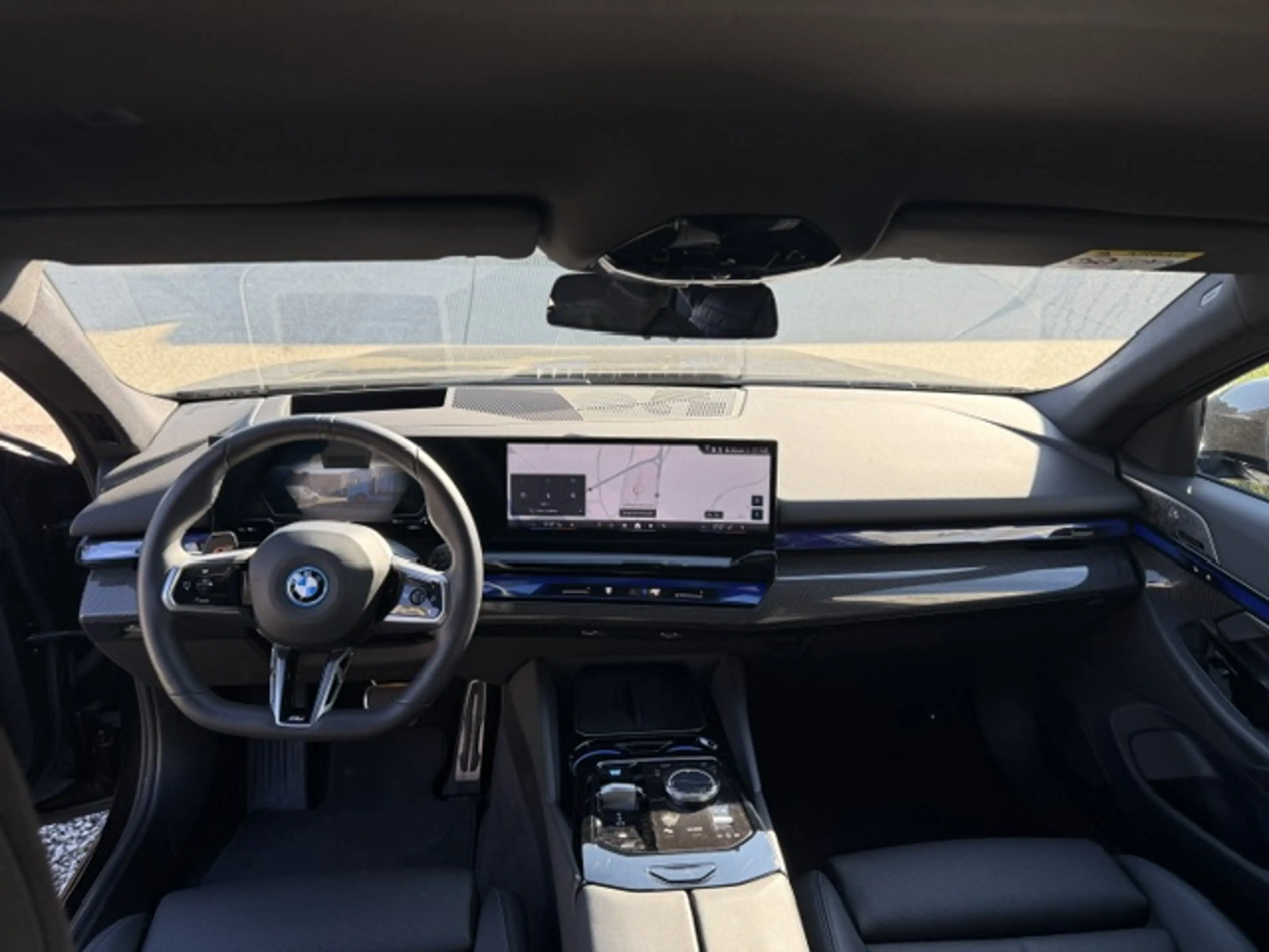 BMW i5 i5 Touring xDrive40 M Sport PRO / Bowers & Wilkins / "21 Alu / Innovation Package / 360 Surround view..... — photo 13
