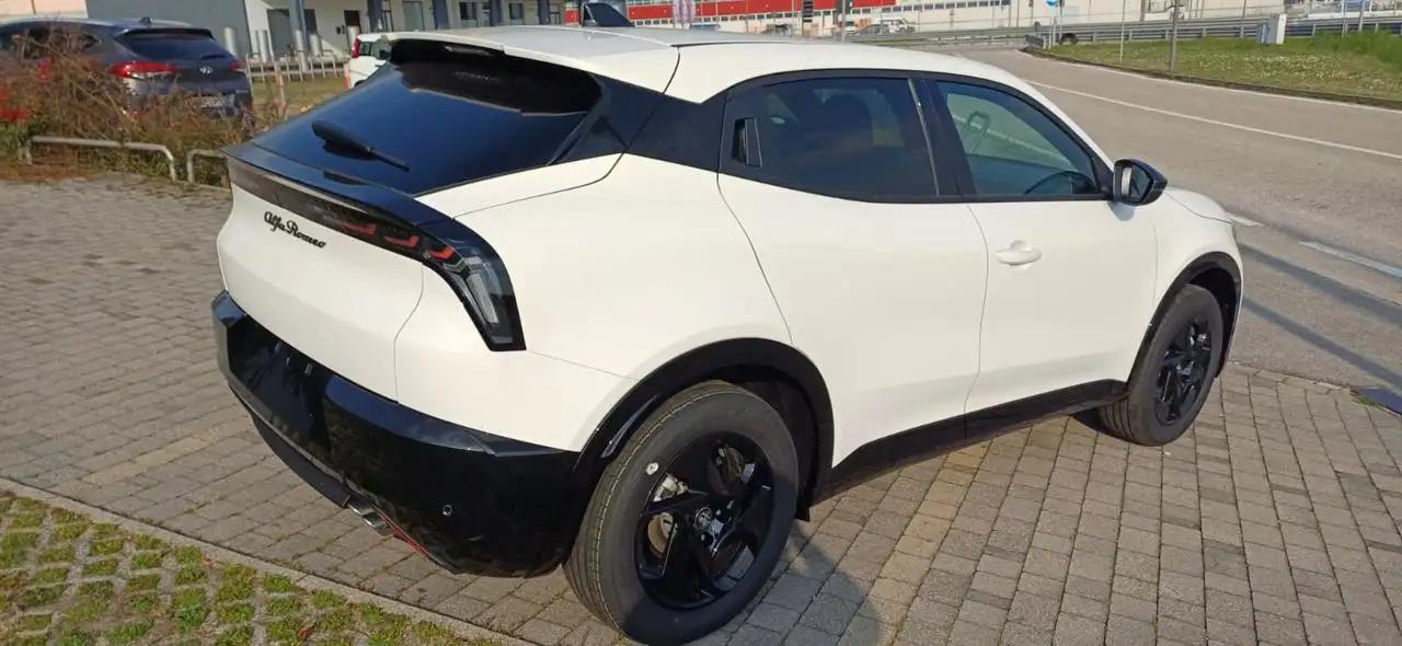 Alfa Romeo Junior 2026