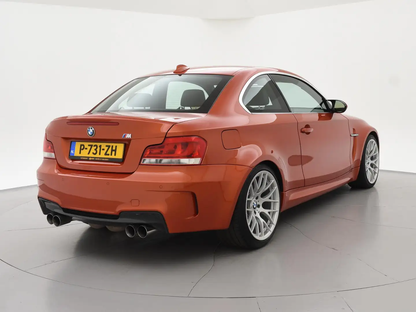 BMW 1-serie Coupé 3.0i M 1M 340 PK *VALENCIA ORANGE* 3 Oranje - 2
