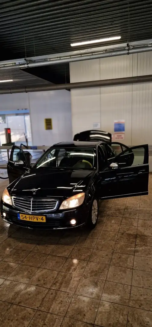 Mercedes-Benz C 200 K Elegance Zwart - 2