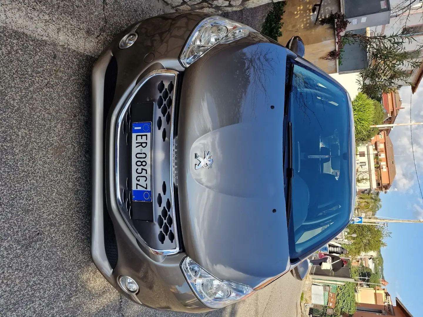 Peugeot 208 5p 1.4 e-hdi 8v Active s&s robot - 2