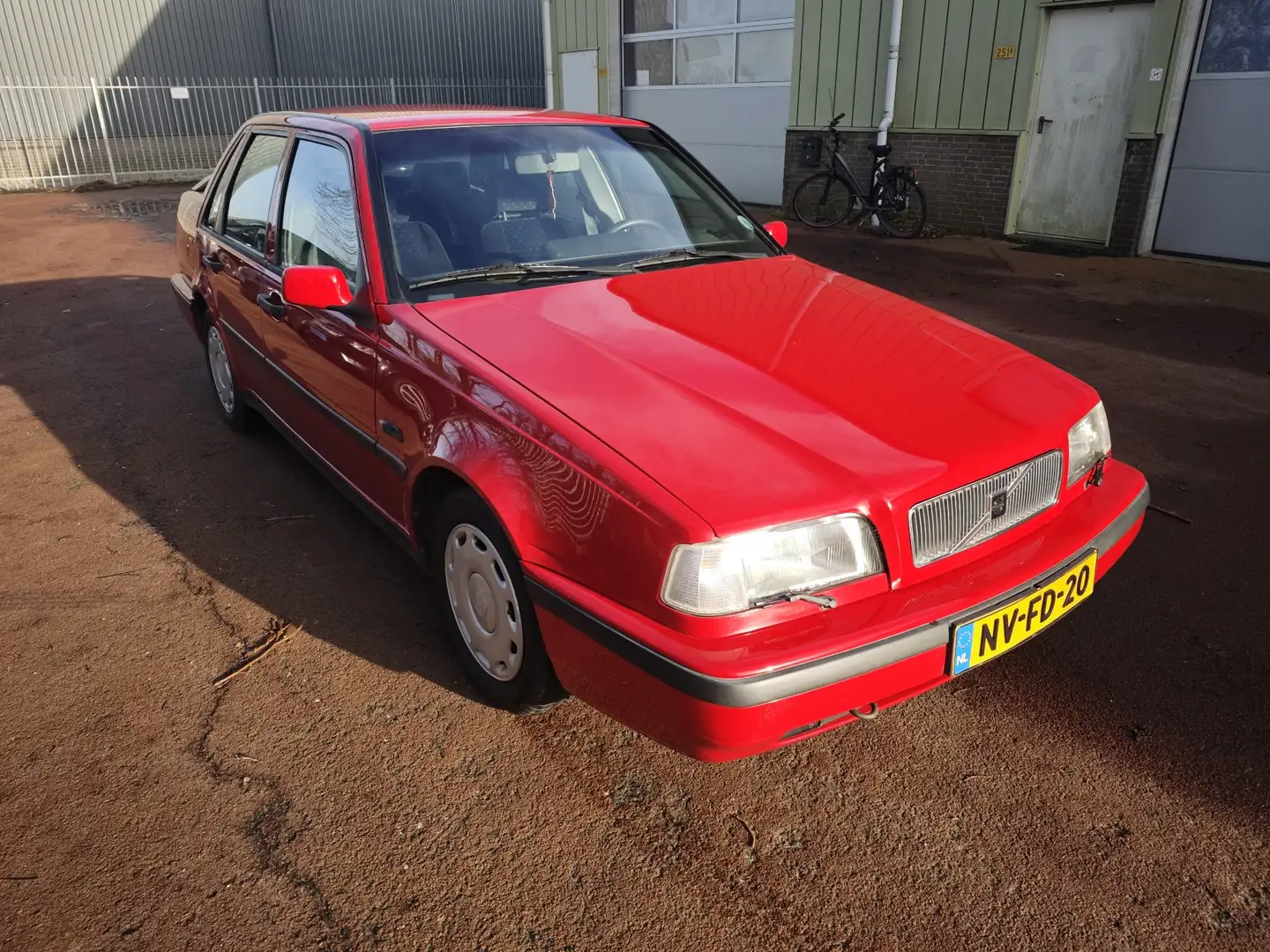 Volvo 460 2.0i Luxury-Line Rouge - 2