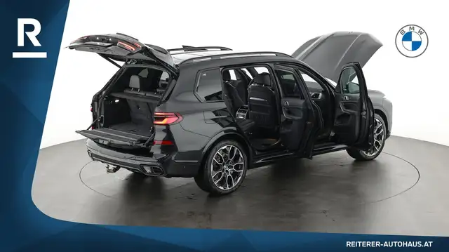BMW X7 view 12