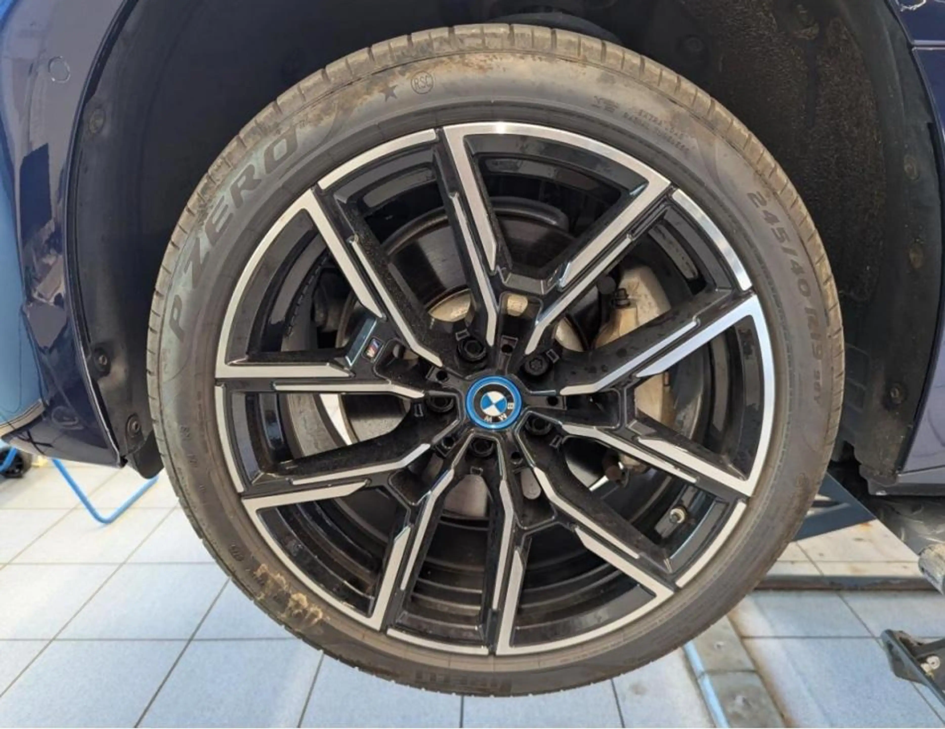 BMW i4 eDrive40 Gran Coupe M Sport 360°KAM*AHK*LASER — photo 5