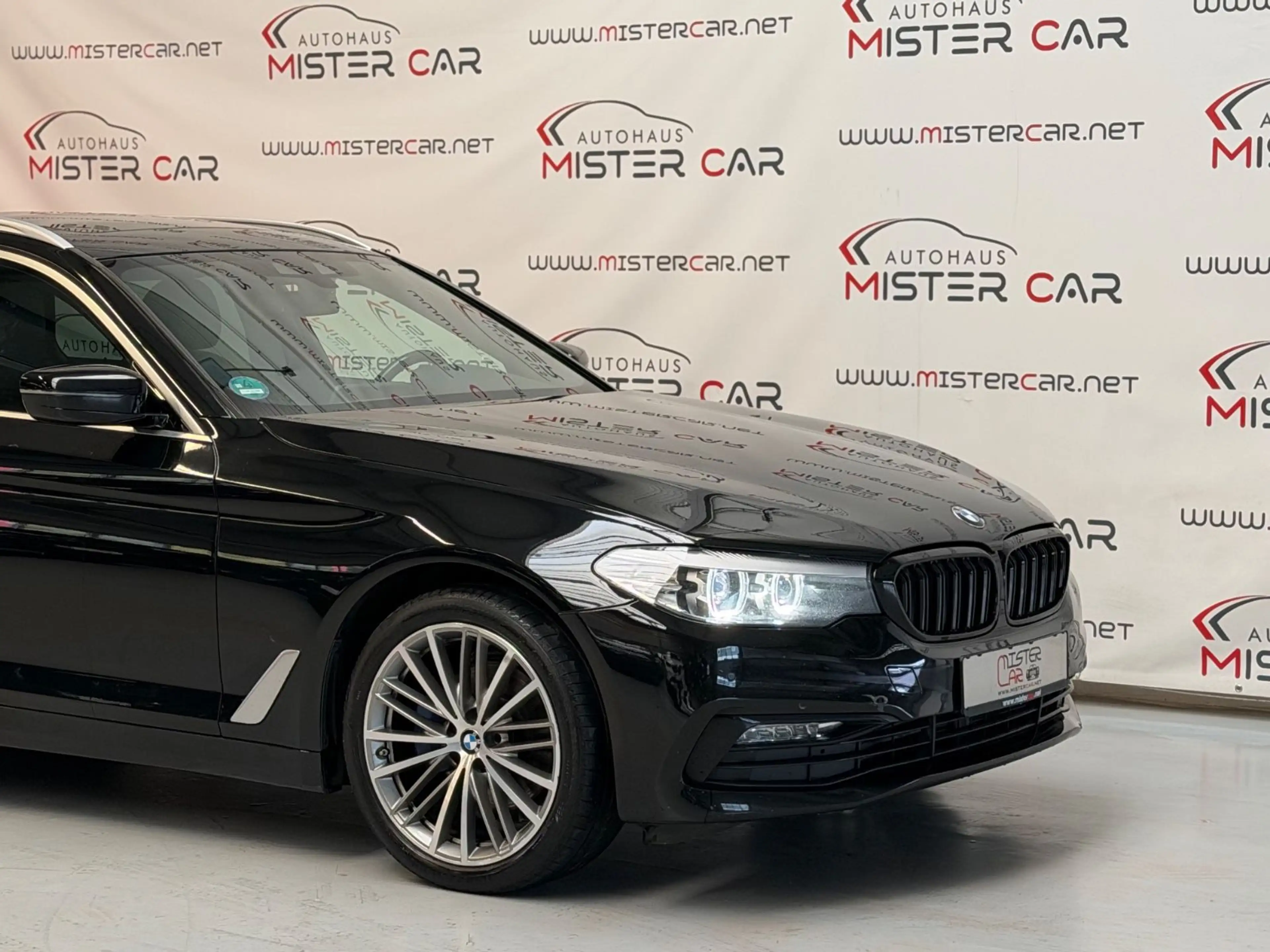BMW 520 d Sport Line PANO/LEDER/NAVI/LED/PDC/SHZ/19 — photo 7