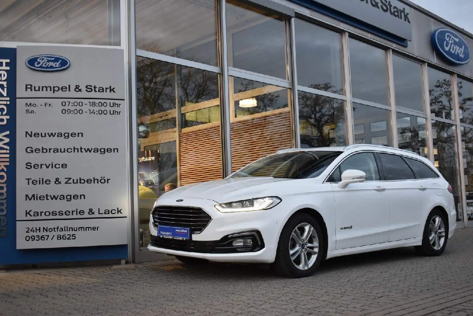Ford Mondeo Hybrid Blanc - 1