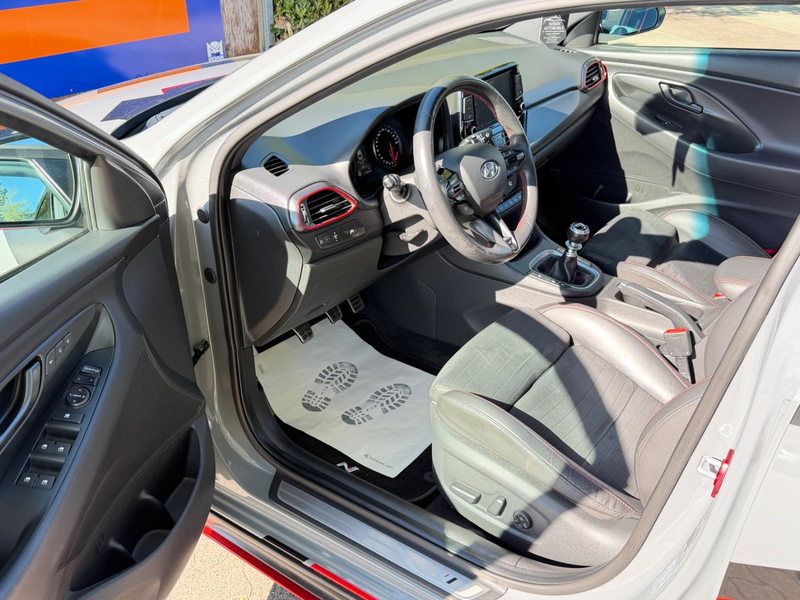 Hyundai i30 Fastback N Performance*PANORAMA*NAVI*ALU 19* — photo 14