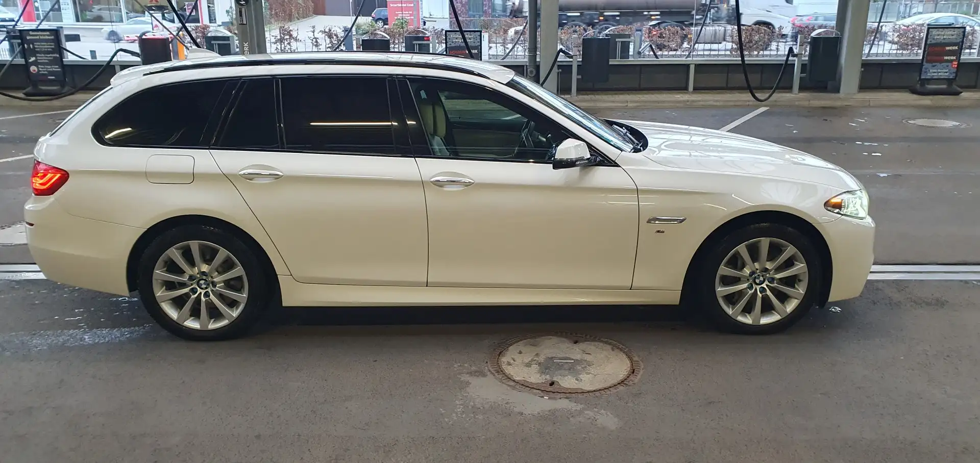 BMW 535 535d xDrive Touring Sport-Aut. - 2