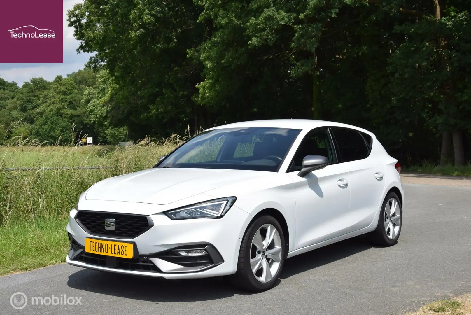 SEAT Leon 1.5 TSI 150pk FR Launch edition + trekhaak Wit - 1