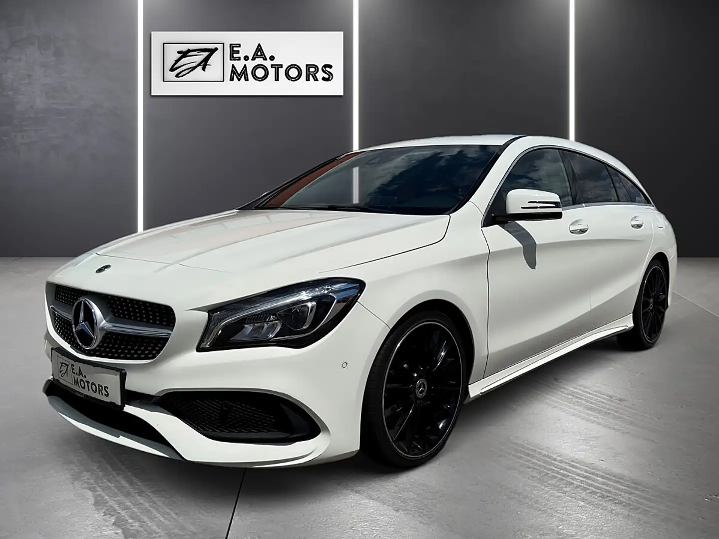 Mercedes-Benz CLA 220 d Shooting Brake 4MATIC Aut. monatlich ab € 234,39 Weiß - 1