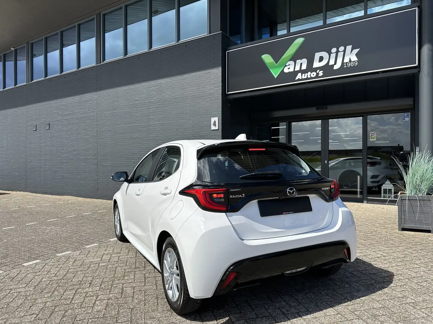 Mazda 2 Hybrid 1.5 Autom.Apple Car Play Camera Stoel/Stuur Weiß - 2