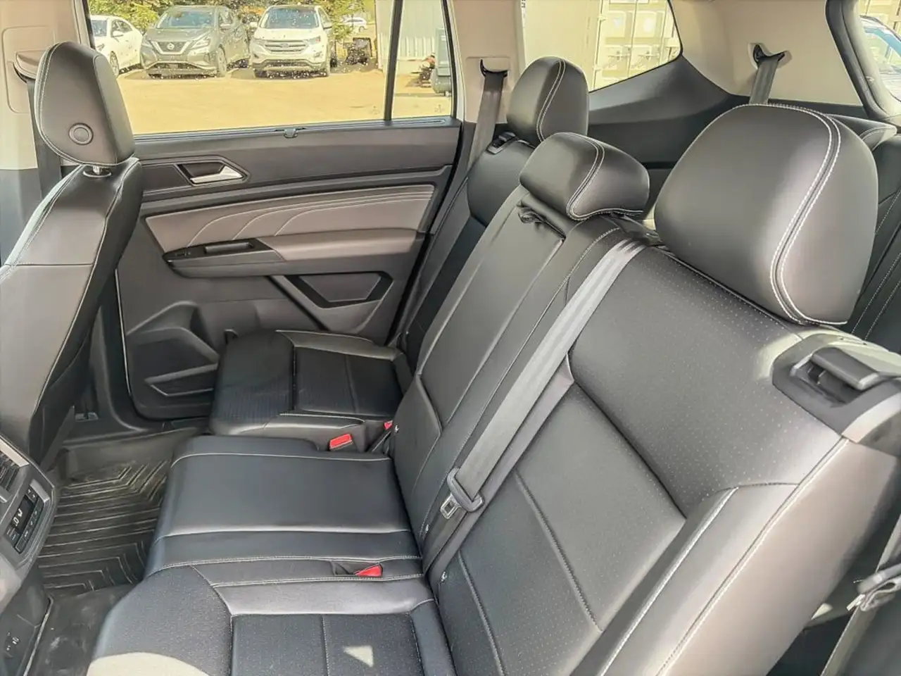 Volkswagen Atlas снимка Volkswagen Atlas