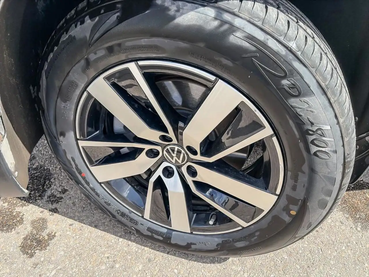 Volkswagen Atlas снимка Volkswagen Atlas