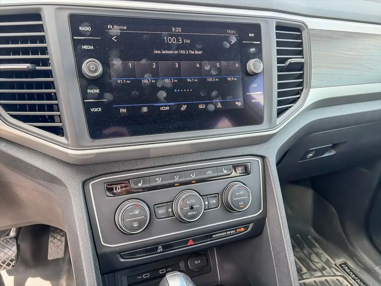 Volkswagen Atlas снимка Volkswagen Atlas