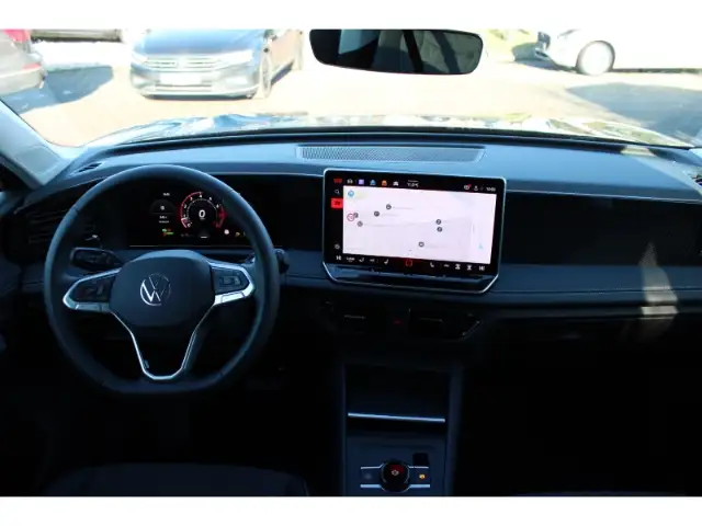 Volkswagen Tiguan view 10