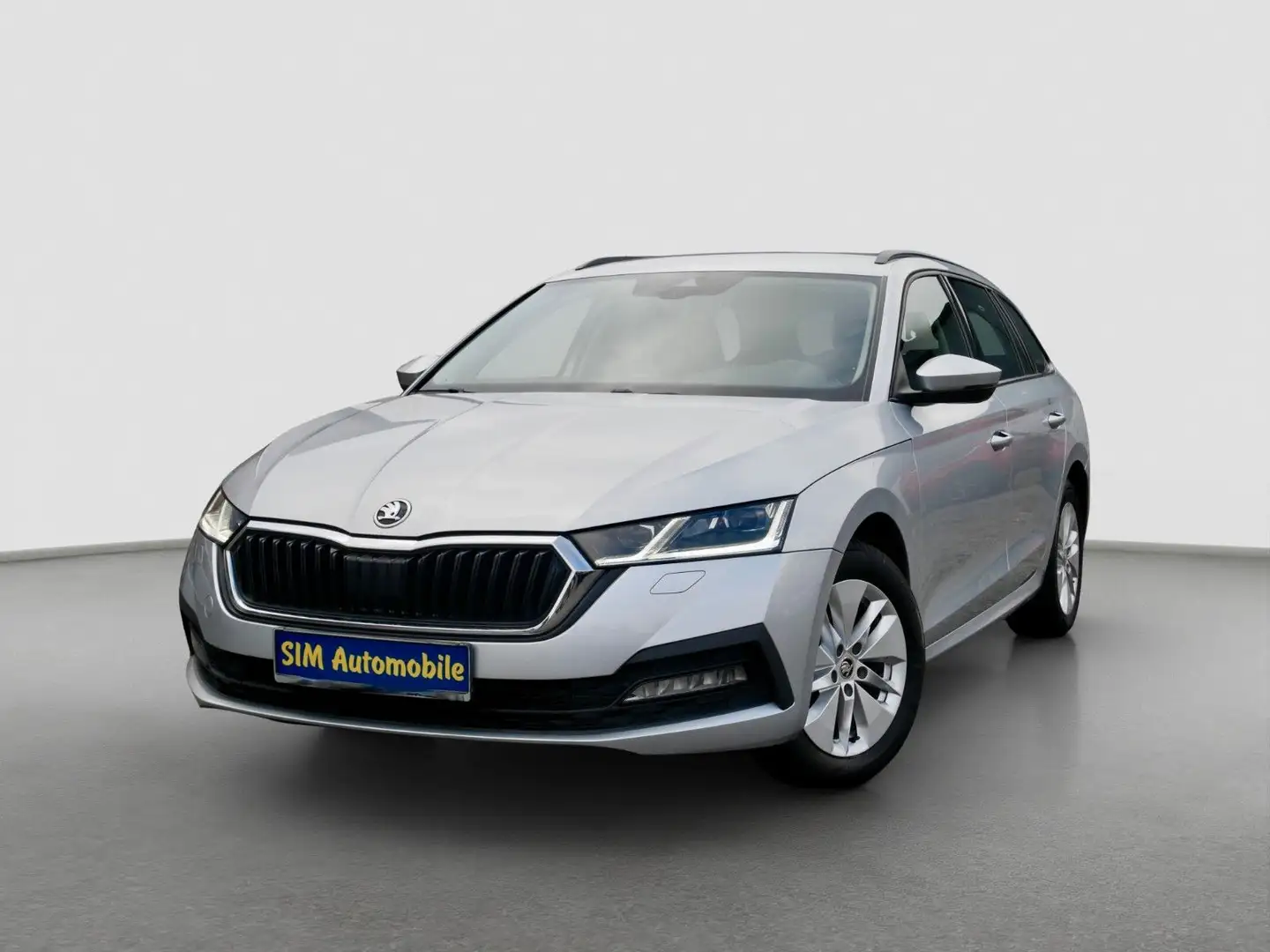 Skoda Octavia Combi Ambition+ACC+LED+VIRT.COCPIT Silber - 1