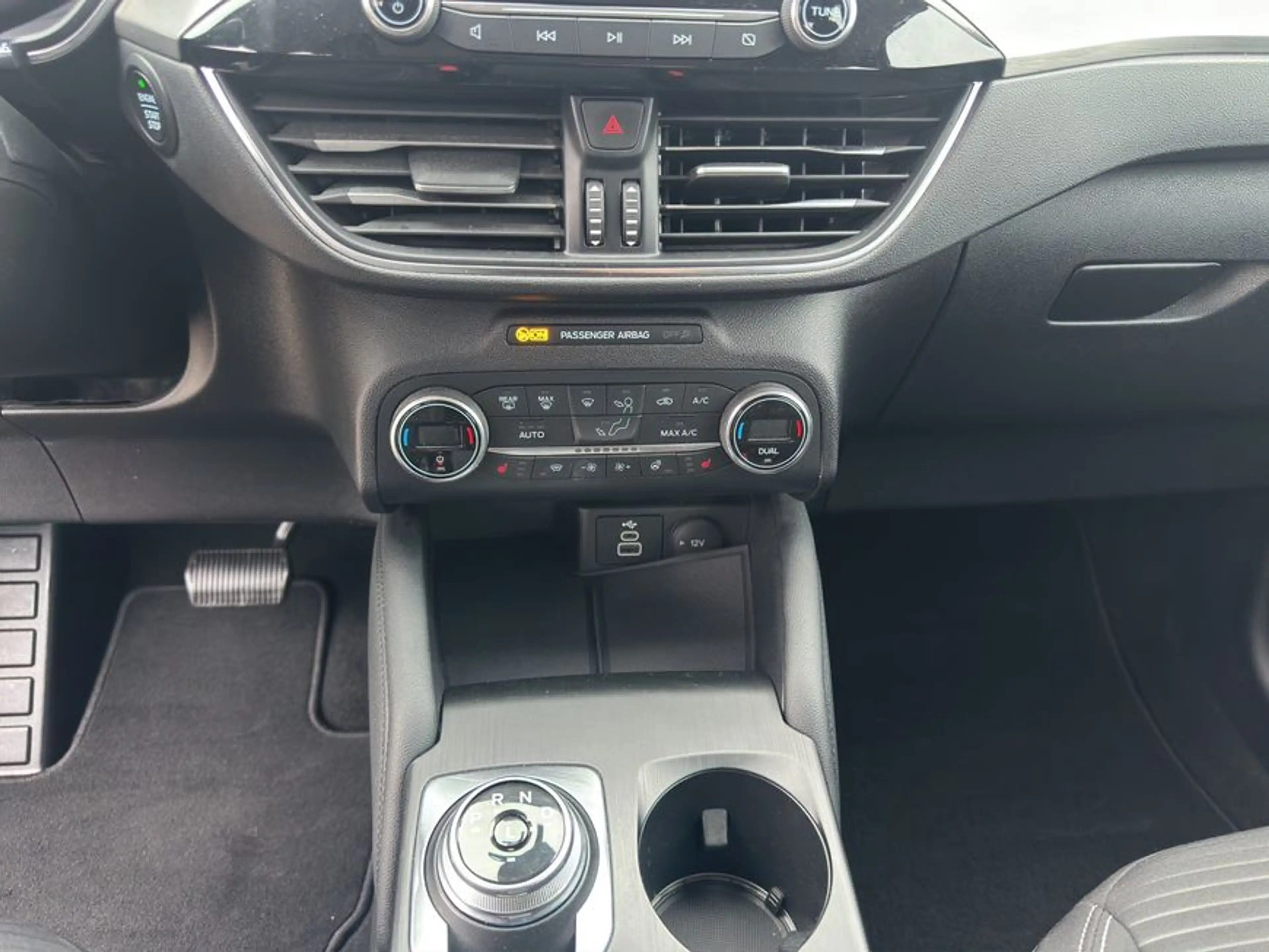 Ford Kuga 2.5 Duratec PHEV TITANIUM — photo 14