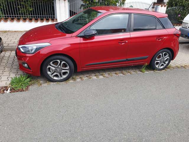 Imagine Hyundai i20 YES! Automatik