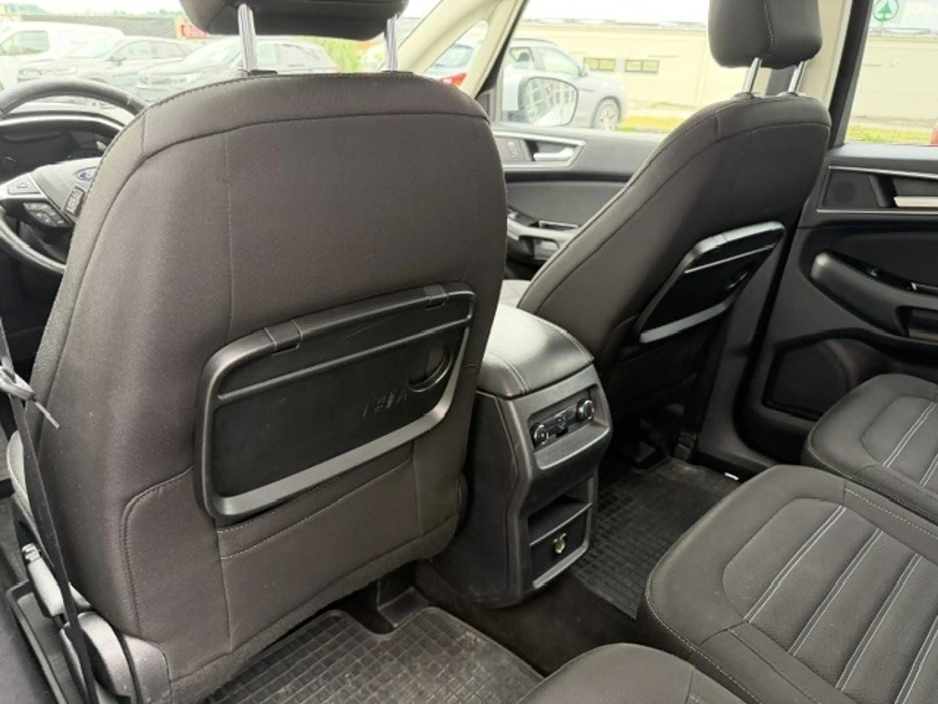 Ford Galaxy 2,0 TDCi Titanium Start/Stop Powershift — photo 14