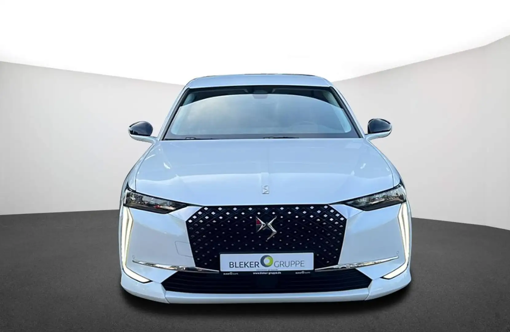 DS Automobiles DS 4 PureTech 130 Trocadero Weiß - 2