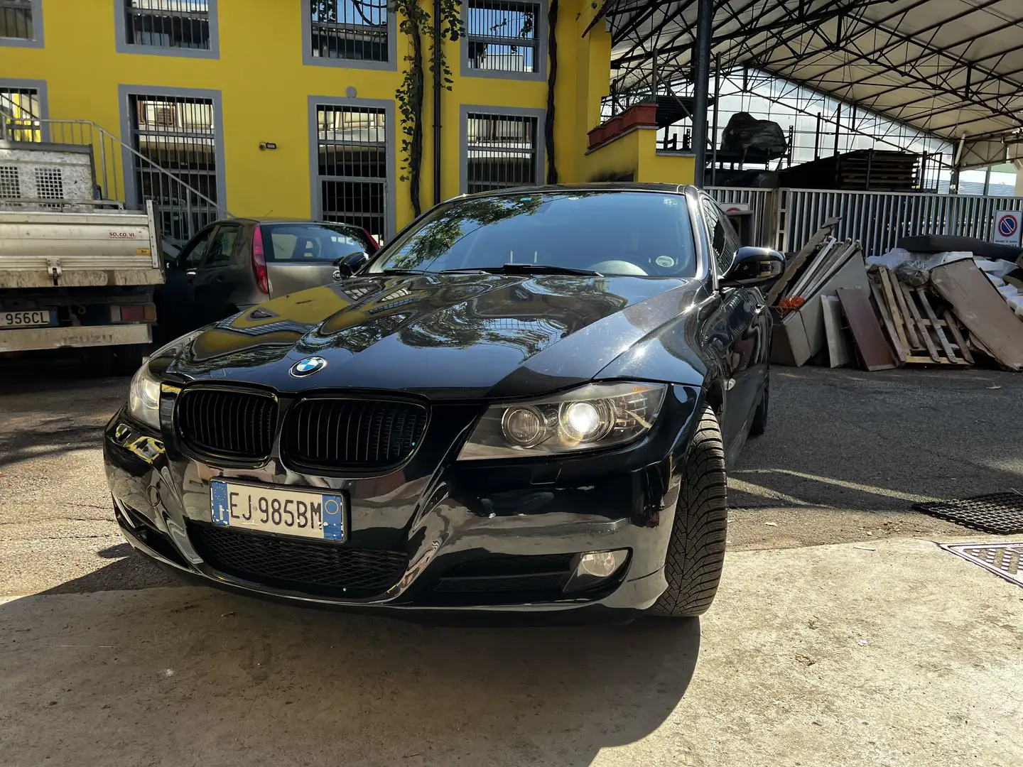 BMW 320 Serie 3 E91 Touring320d Touring xdrive Attiva184cv Nero - 1