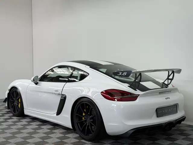 Porsche Cayman view 3