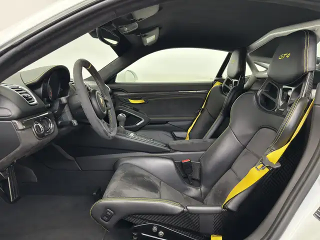 Porsche Cayman view 7
