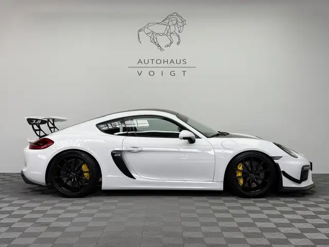 Porsche Cayman view 4