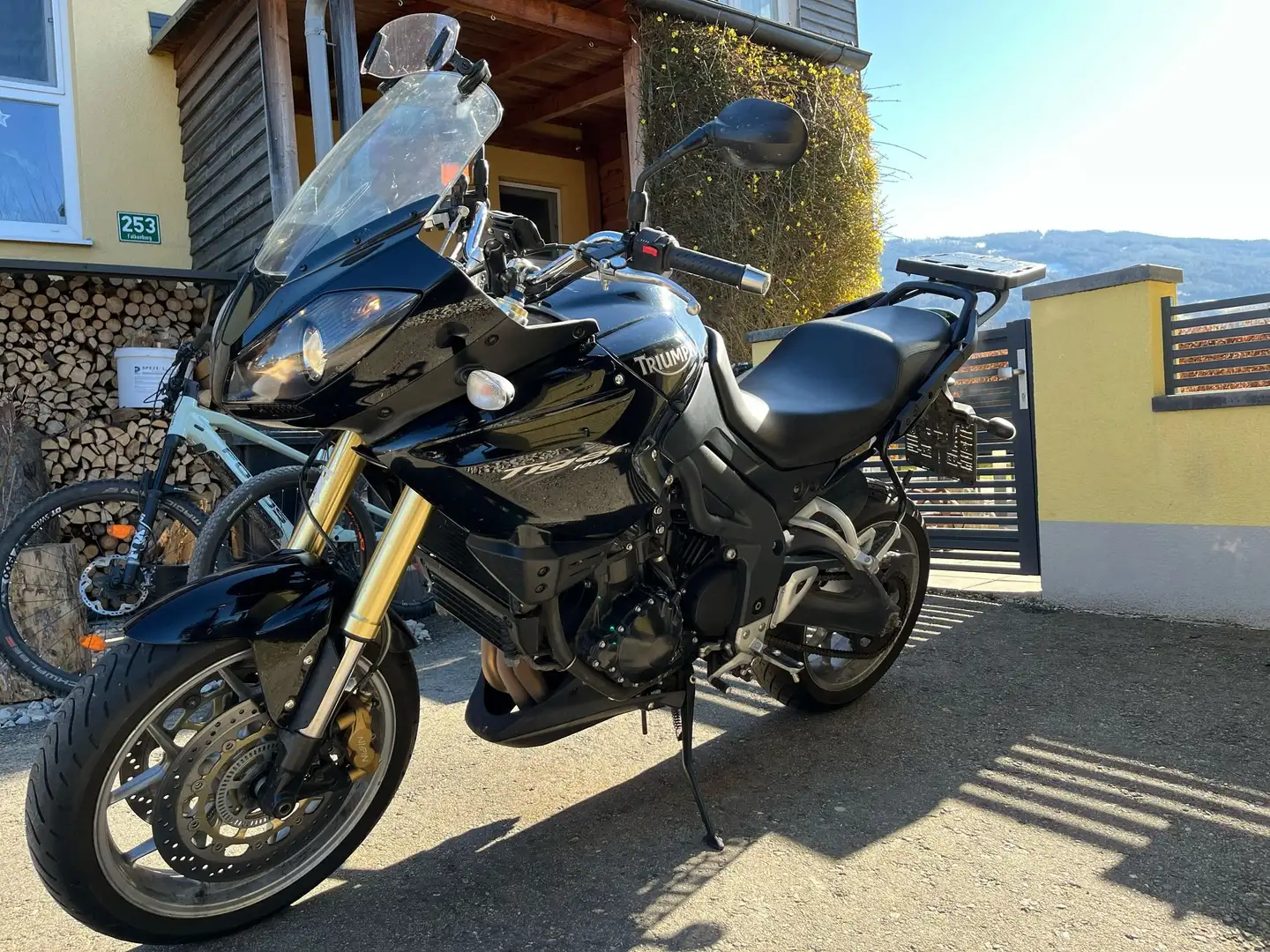 Triumph Tiger 1050 Černá - 1