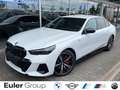 BMW i5 M60 M Sport Pro Sommer20'' ICONIC AHK B&&W Autobah Weiß - thumbnail 1