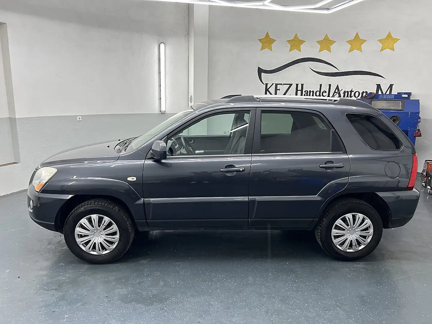 Kia Sportage 2,0 * SOFORT FINANZIERUNG & EINTAUSCH MÖGLICH * Grau - 2