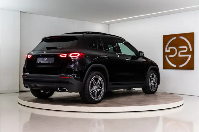 Mercedes-Benz Gla view 5