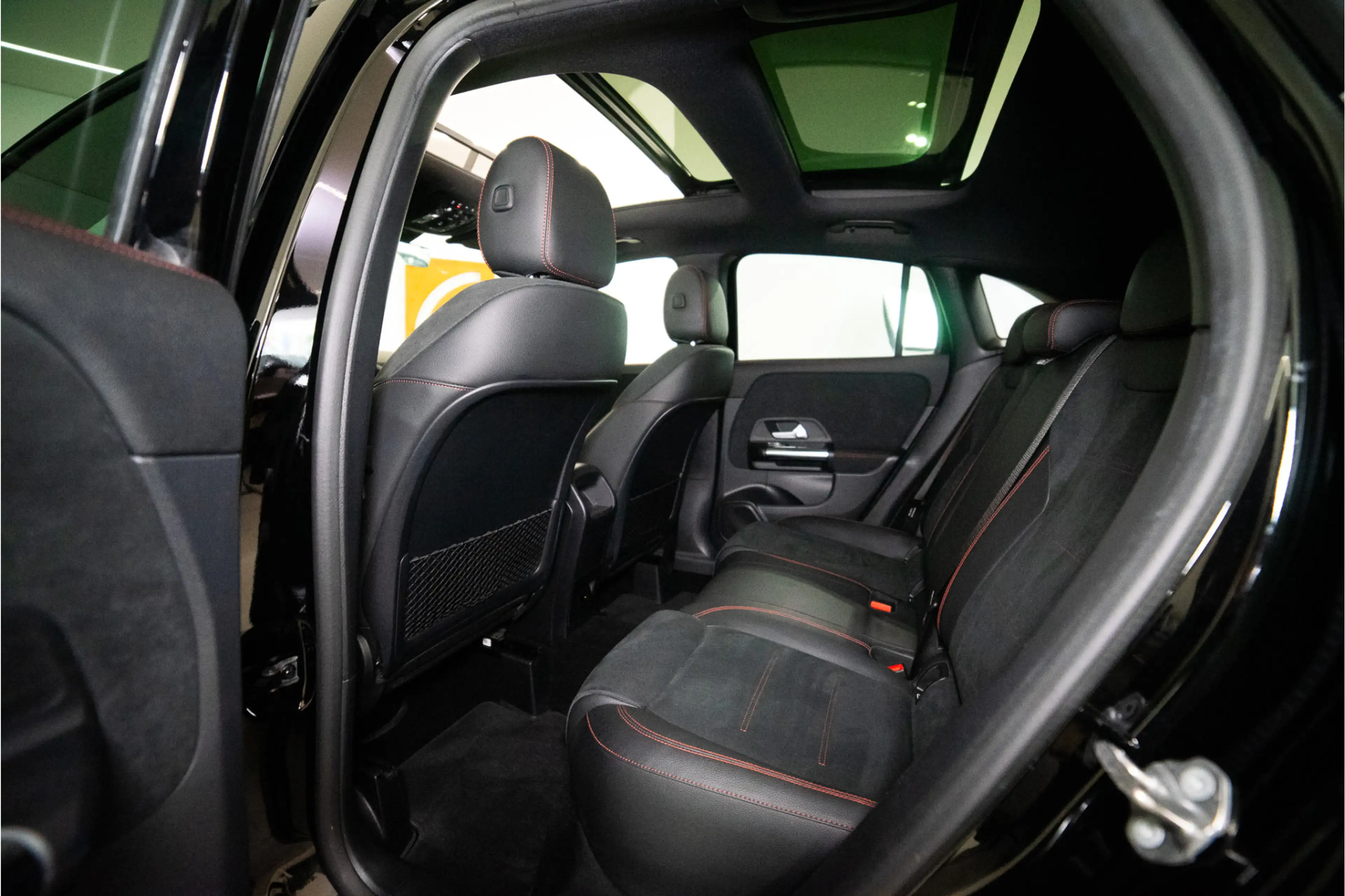 Mercedes-Benz GLA 250 e AMG 218PK | Pano | Keyless | Dodehoek | ACC | Ca — photo 23