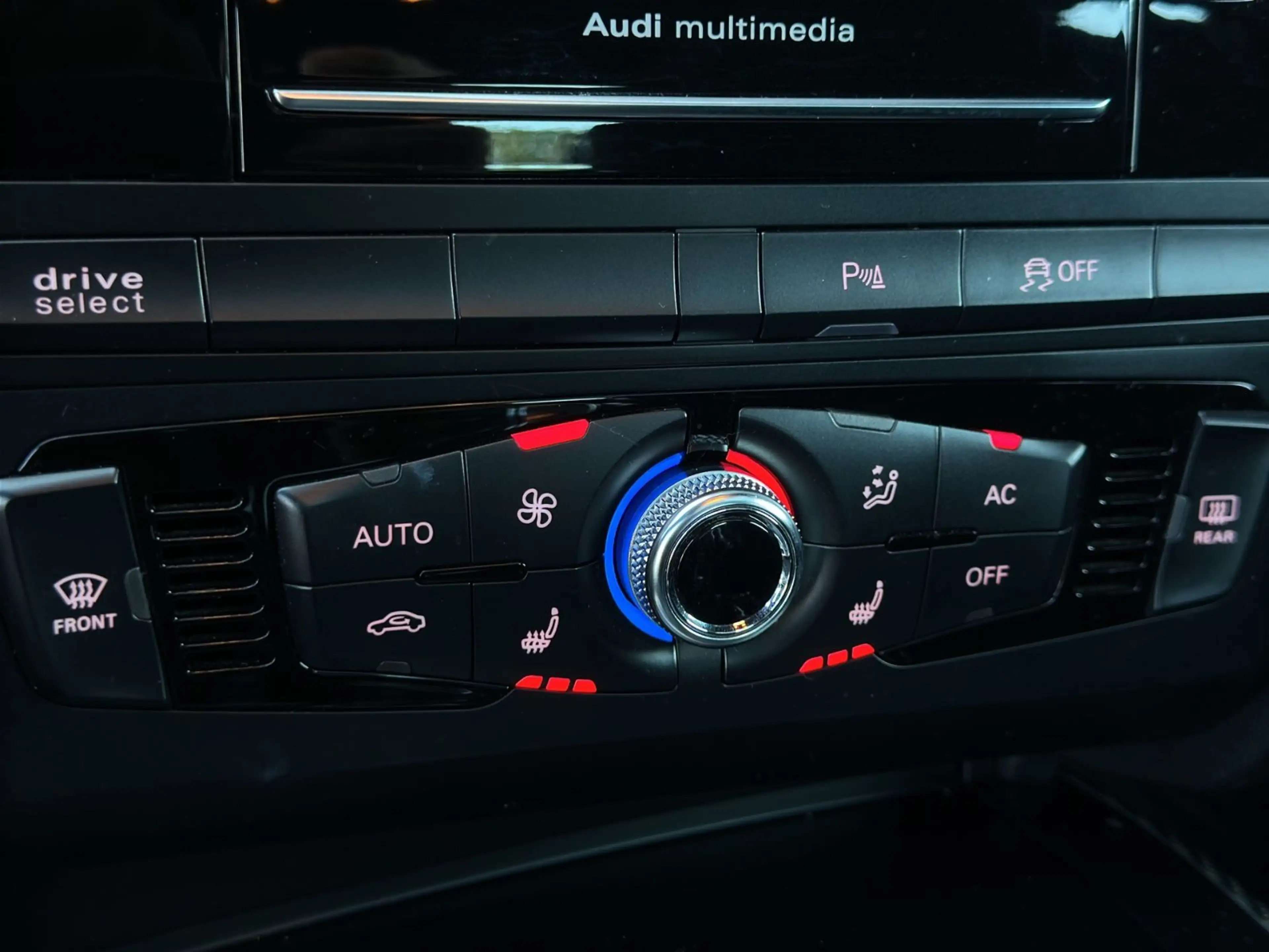 Audi RS5 Coupé FSI Quattro°B&O°PANO°CARBON°KEY° — photo 15