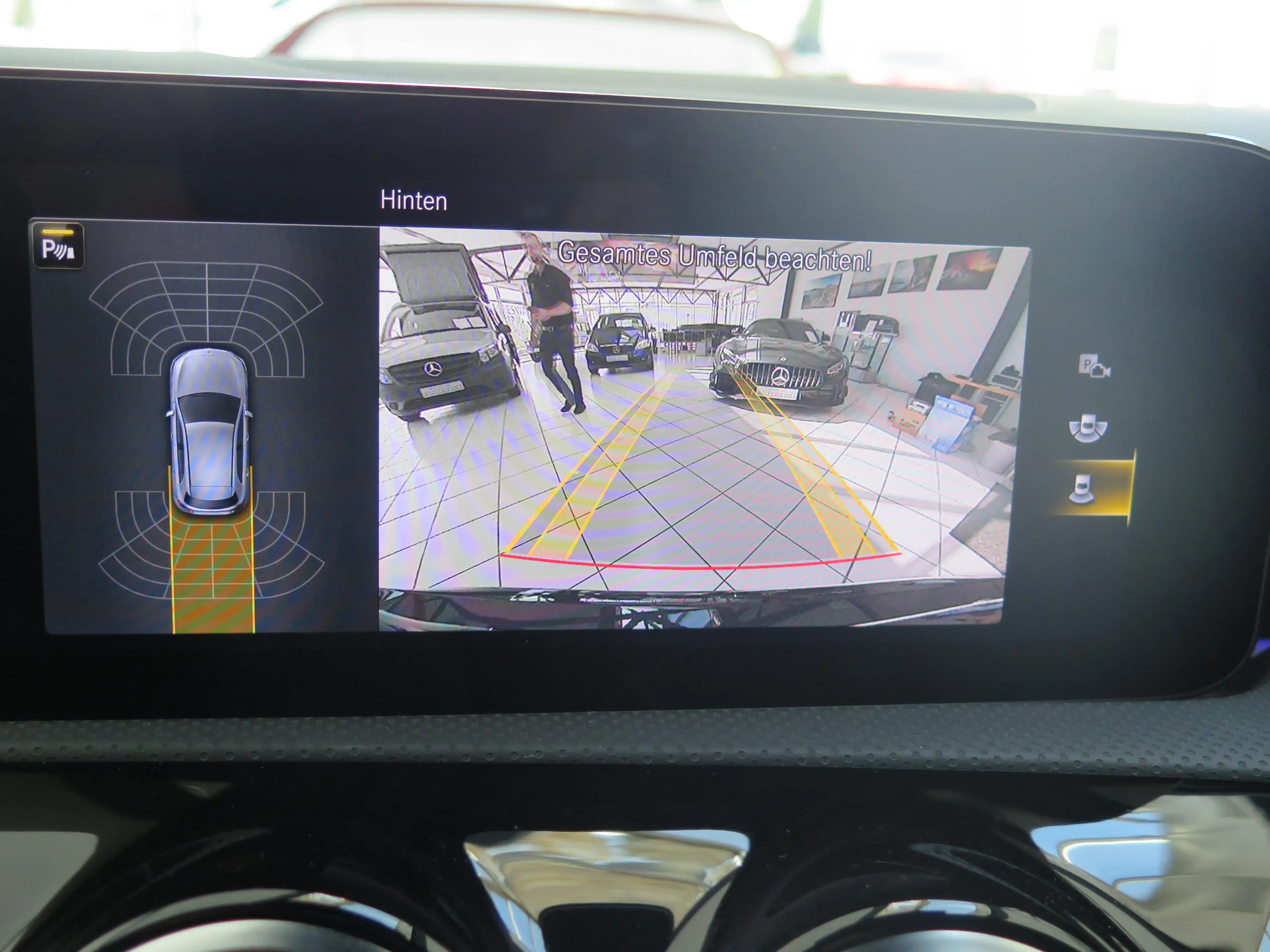 Mercedes-Benz A 45 AMG S 4-Matic Pano Distronic Night-Paket FAHRASSISTENT — photo 11