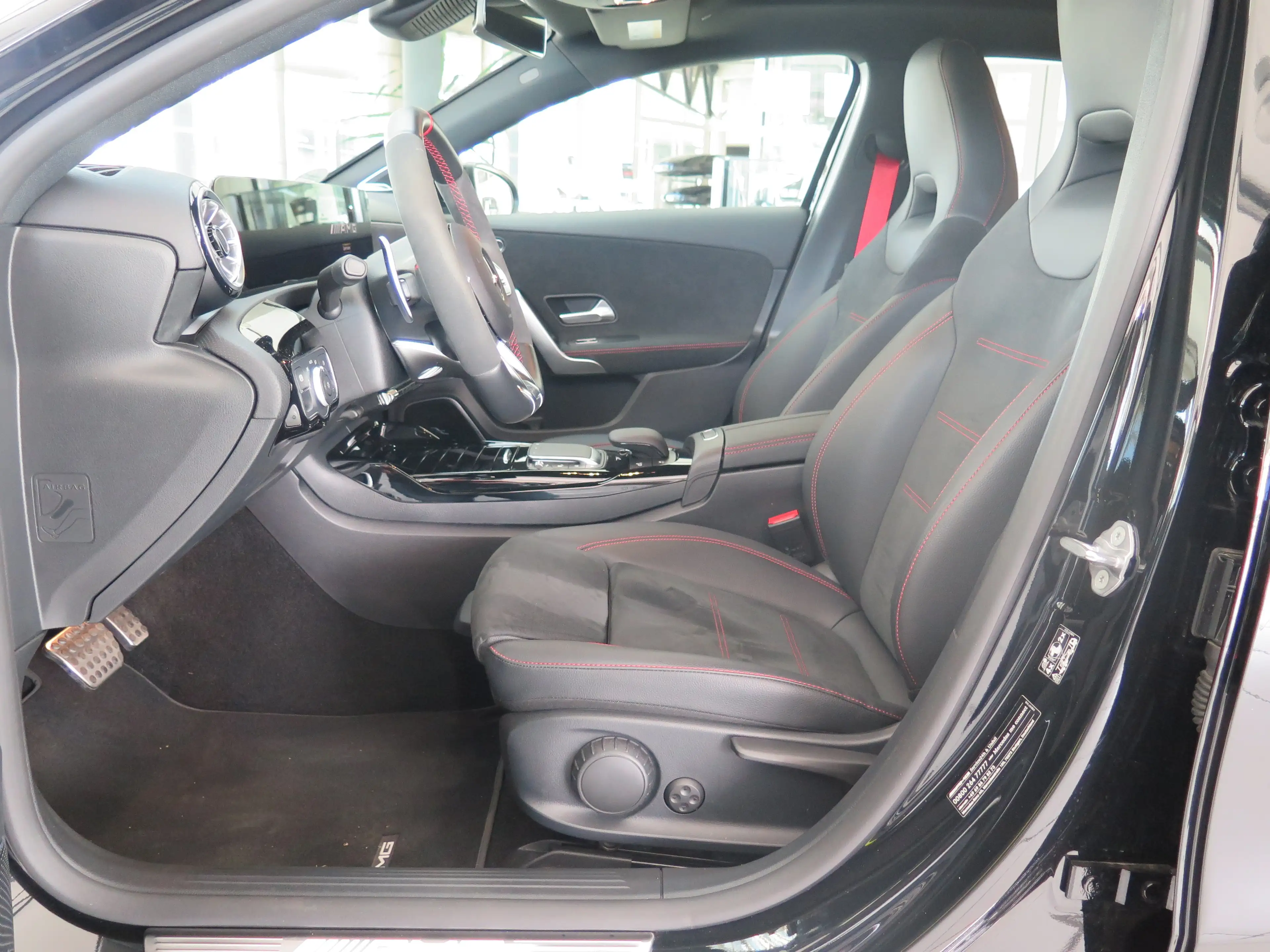 Mercedes-Benz A 45 AMG S 4-Matic Pano Distronic Night-Paket FAHRASSISTENT — photo 7
