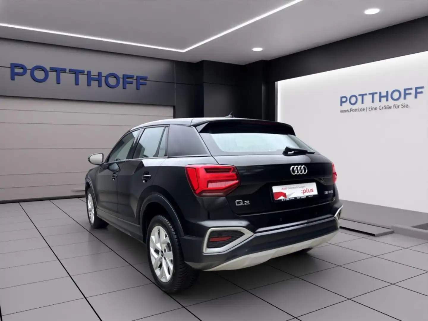 Audi Q2 35 TFSI ADVANCED NAVI+ MATRIX PDC SITZHZG Schwarz - 2