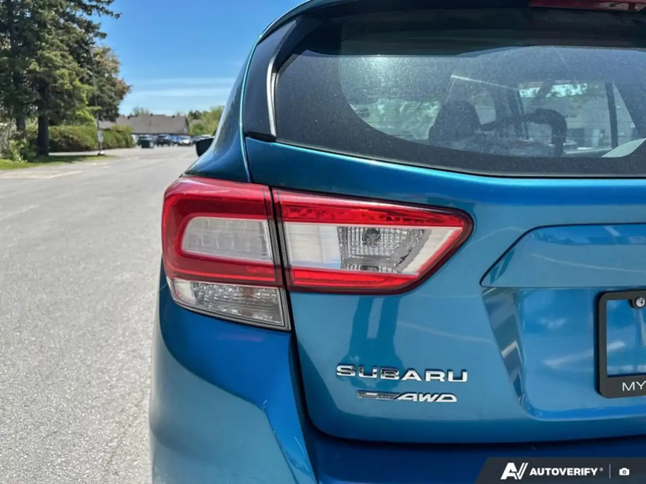 Subaru Impreza снимка Subaru Impreza