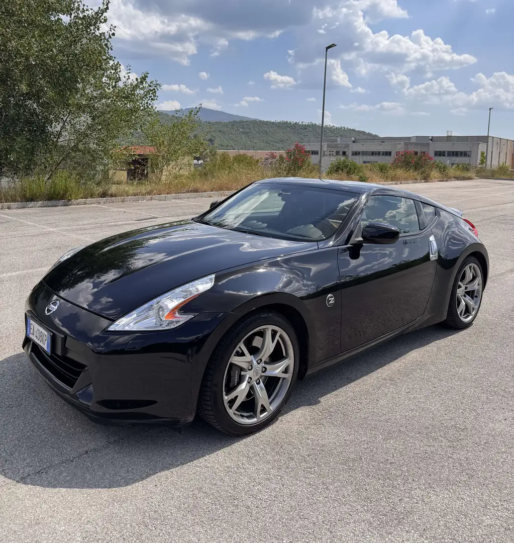 Nissan 370Z Coupe 3.7 V6 Black edition - 1