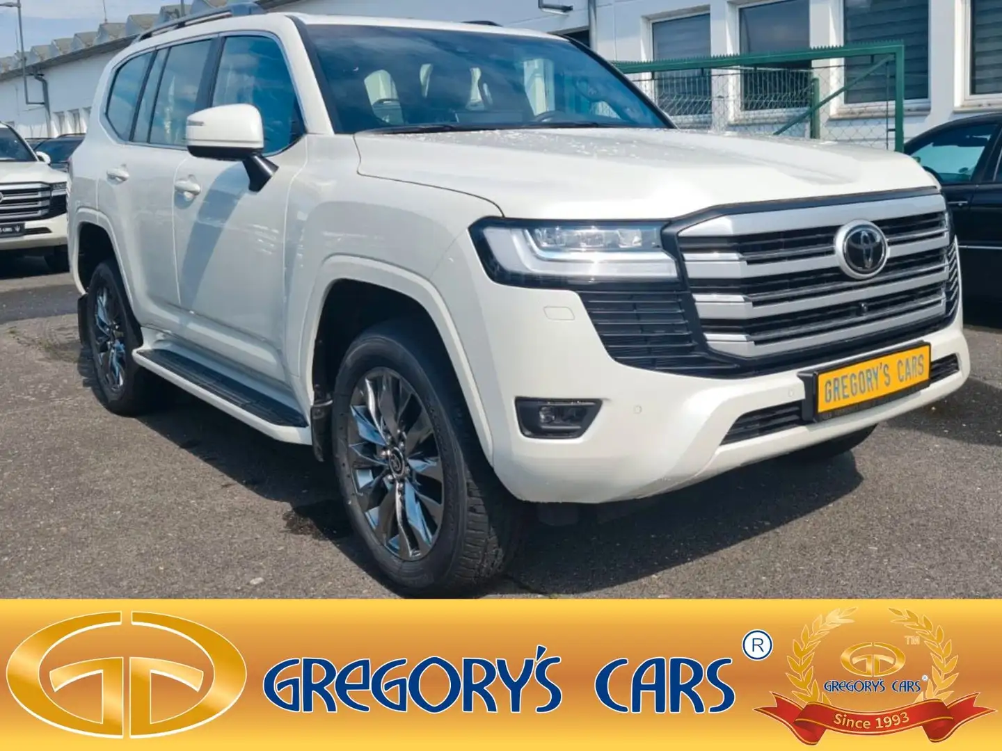 Toyota Land Cruiser 300 Premium+415HP+NEW+7SEATS+FULL+EUreg+HUD Weiß - 1