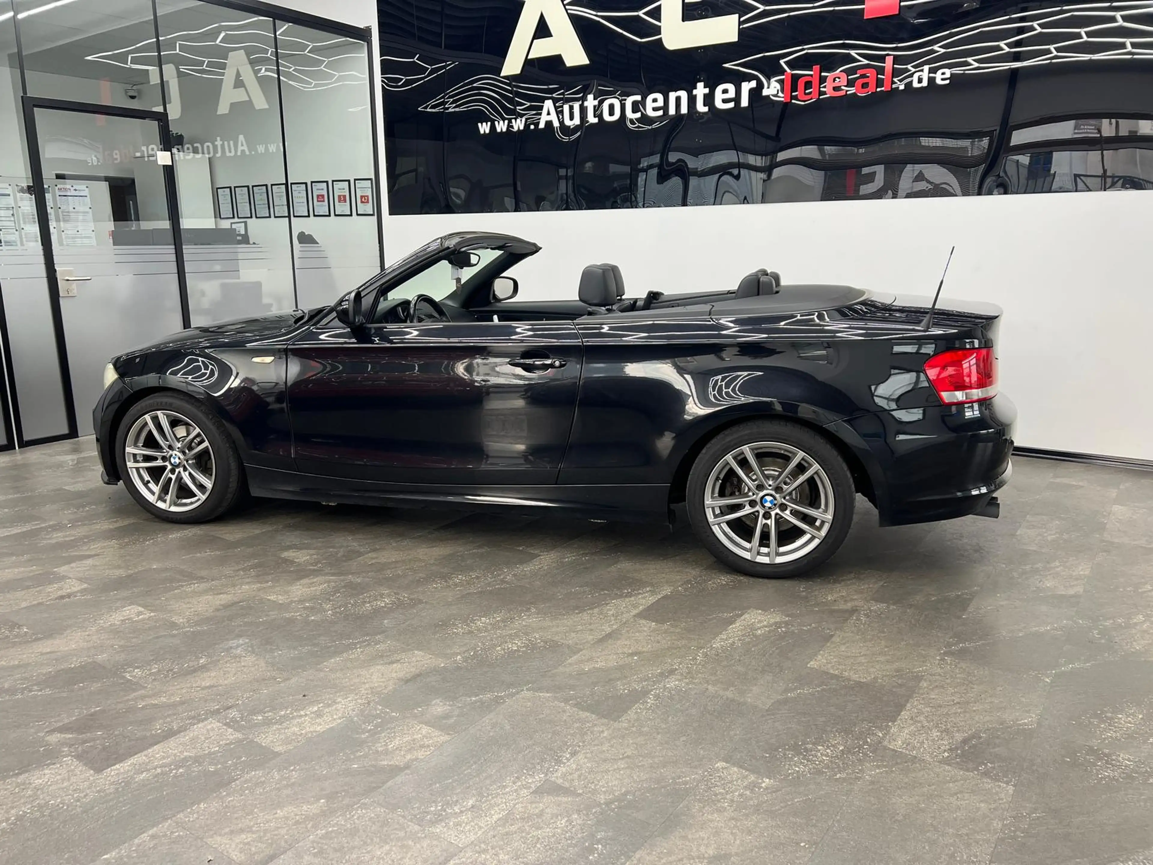 BMW 118 i 2.0 Cabrio, HU-AU 06.2028, M-Sportfahrwerk — photo 7