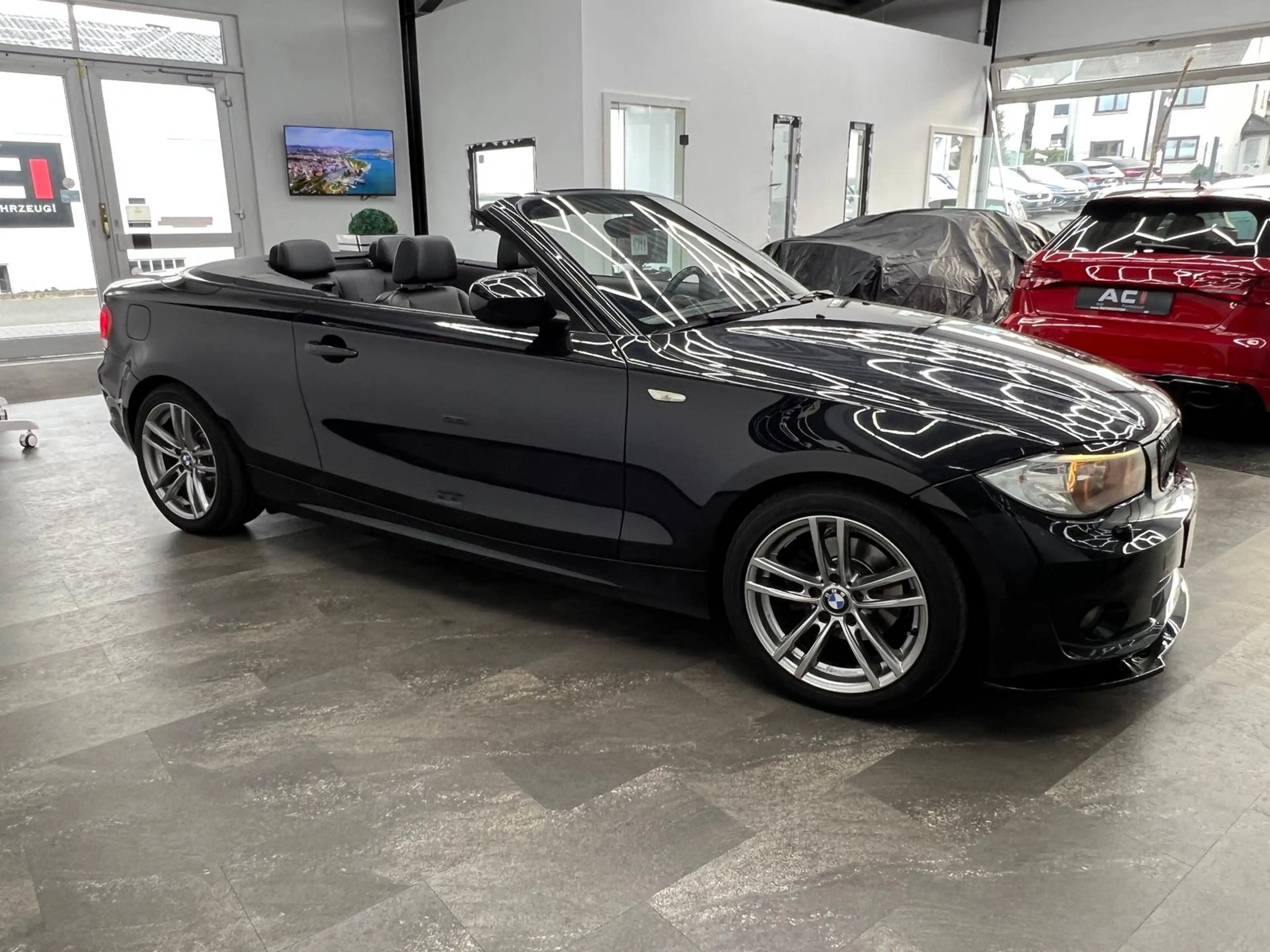 BMW 118 i 2.0 Cabrio, HU-AU 06.2028, M-Sportfahrwerk — photo 19